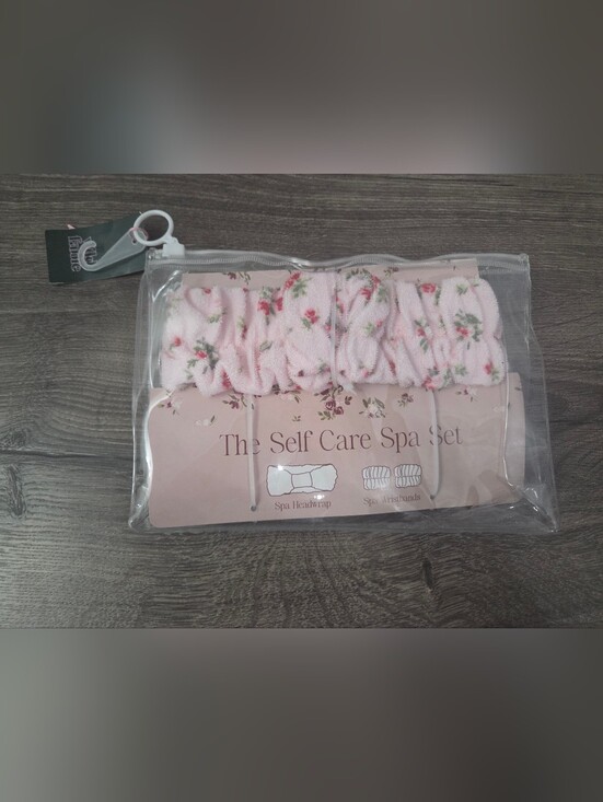wild fable Accessories - wild fable Pink Floral Self Care Spa Headwrap Set NWT